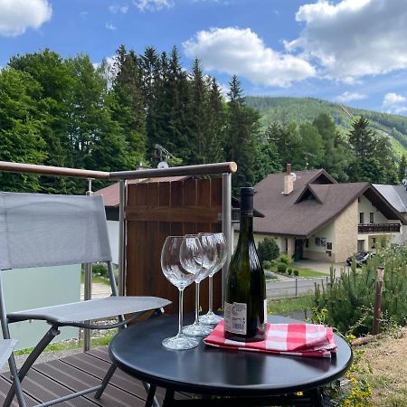 Garage Harrachov Daire Dış mekan fotoğraf